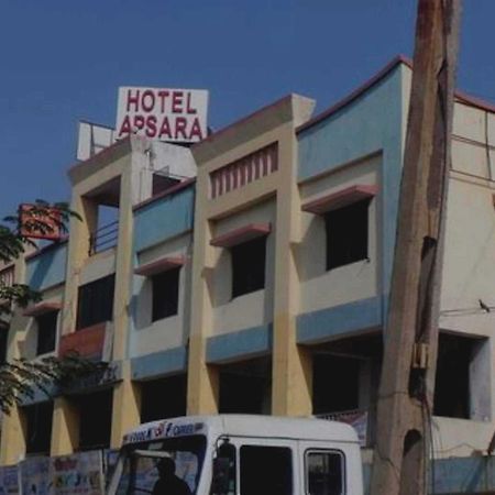 SPOT ON 65470 Hotel Apsara Guest House Ahmedabad Exterior foto