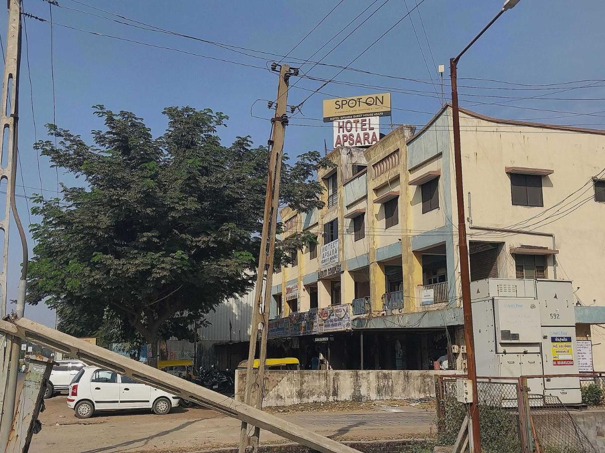 SPOT ON 65470 Hotel Apsara Guest House Ahmedabad Exterior foto